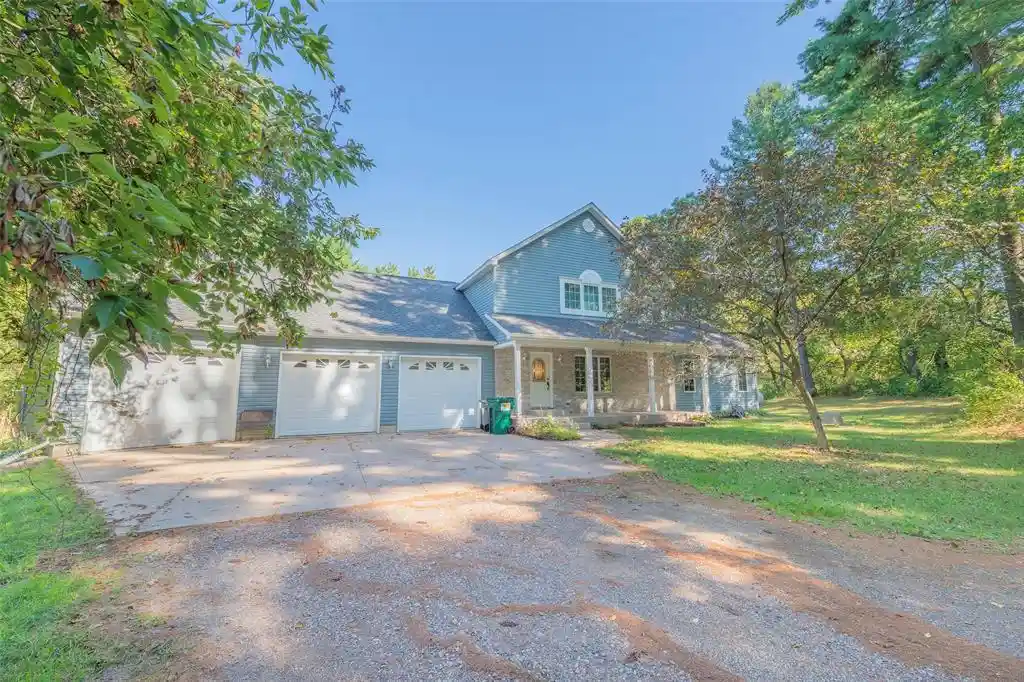 Photo 1 of Single family home for sale at 5135 S County Rd B, Eau Claire, WI 54701 | MLS# 1605067 | Listing updated on 2026-09-12