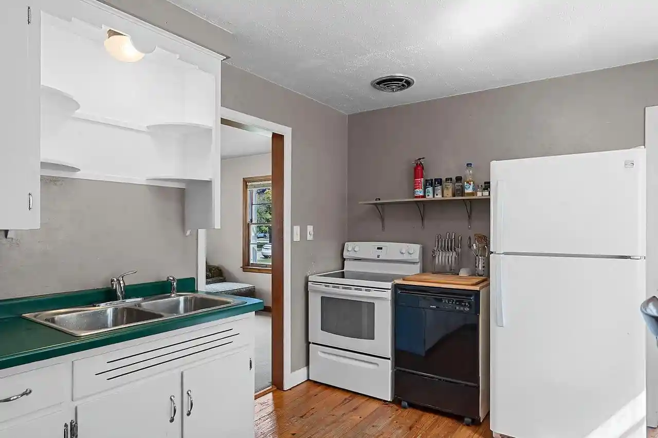 Photo 2 of Single family home for sale at 108 King St, Neenah, WI 54956 | MLS# 50332561 | Listing updated on 2026-09-14