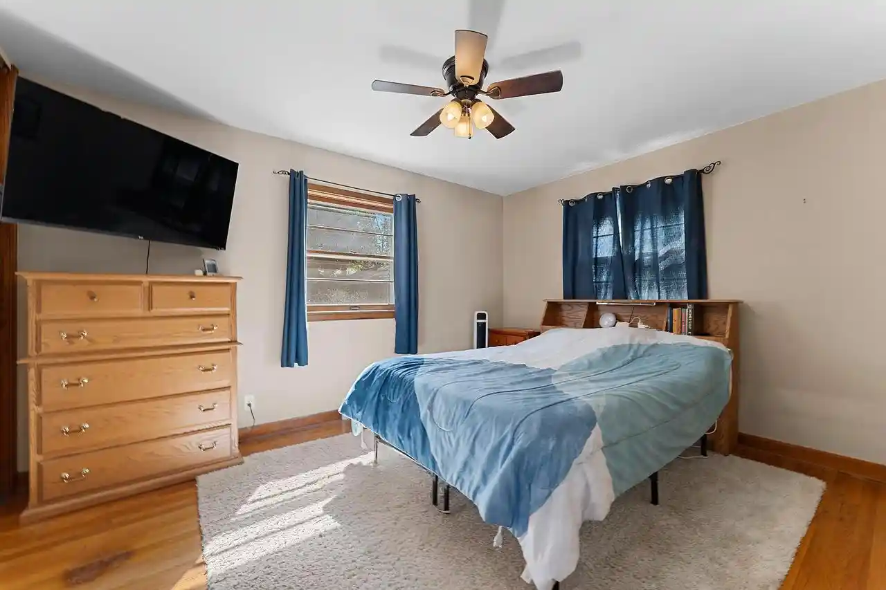 Photo 3 of Single family home for sale at 108 King St, Neenah, WI 54956 | MLS# 50332561 | Listing updated on 2026-09-14