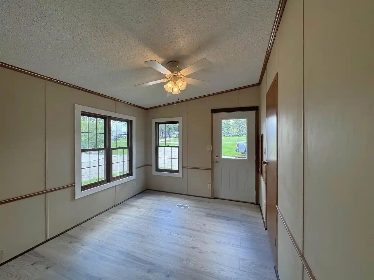 Photo 3 of Single family home for sale at 2018 Edgeview Dr, Monroe, WI 53566 | MLS# 2032483 | Listing updated on 2026-09-11