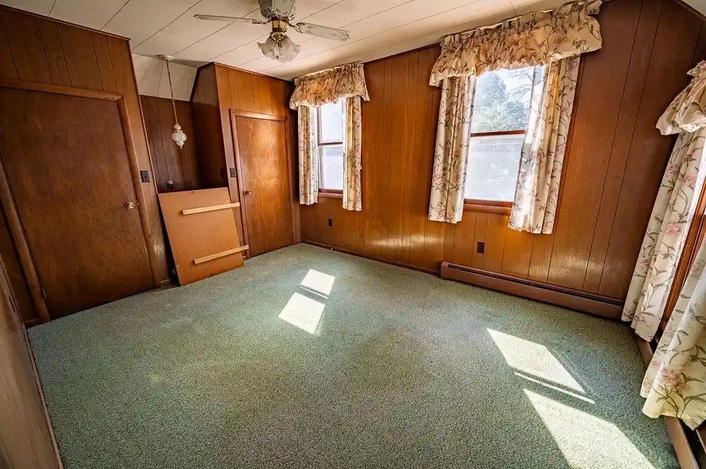 Photo 3 of Single family home for sale at 286 S Piety St, Ellsworth, WI 54011 | MLS# 1605020 | Listing updated on 2026-09-11