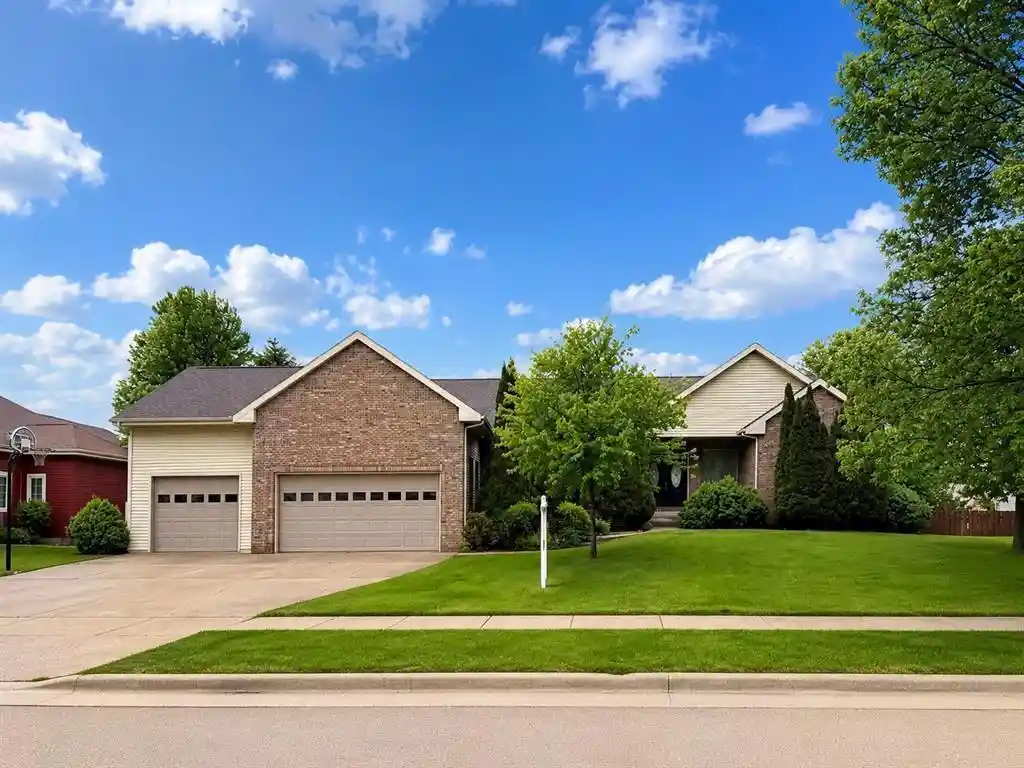 Photo 1 of Single family home for sale at 2026 Stonehaven Dr, Sun Prairie, WI 53590 | MLS# 2032487 | Listing updated on 2026-09-14