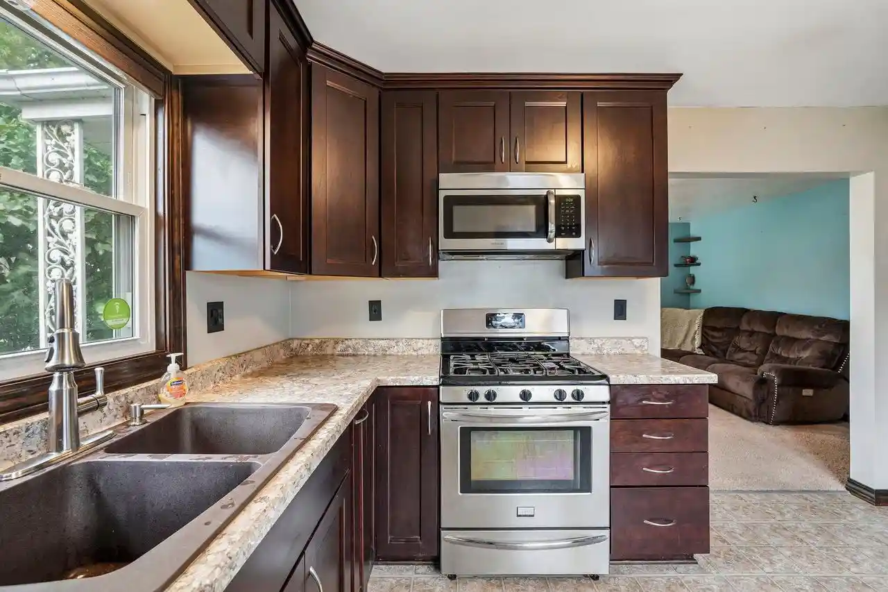 Photo 3 of Single family home for sale at 2617 Coolidge Ave, Racine, WI 53403 | MLS# 1980280 | Listing updated on 2026-09-23