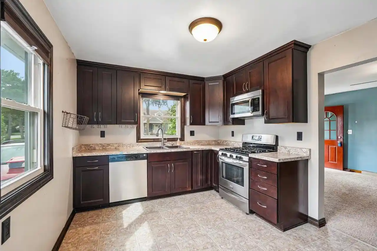 Photo 3 of Single family home for sale at 2617 Coolidge Ave, Racine, WI 53403 | MLS# 1980280 | Listing updated on 2026-09-23