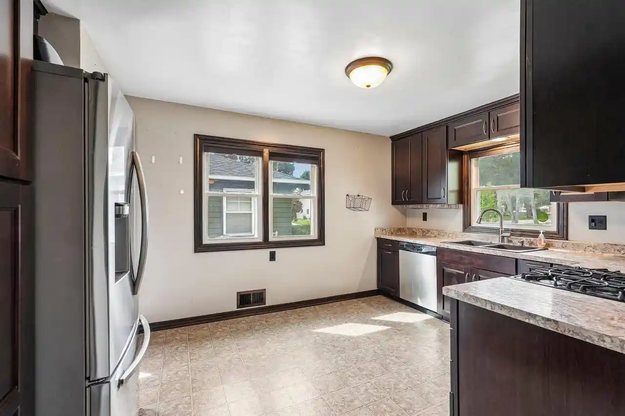 Photo 4 of Single family home for sale at 2617 Coolidge Ave, Racine, WI 53403 | MLS# 1980280 | Listing updated on 2026-09-23