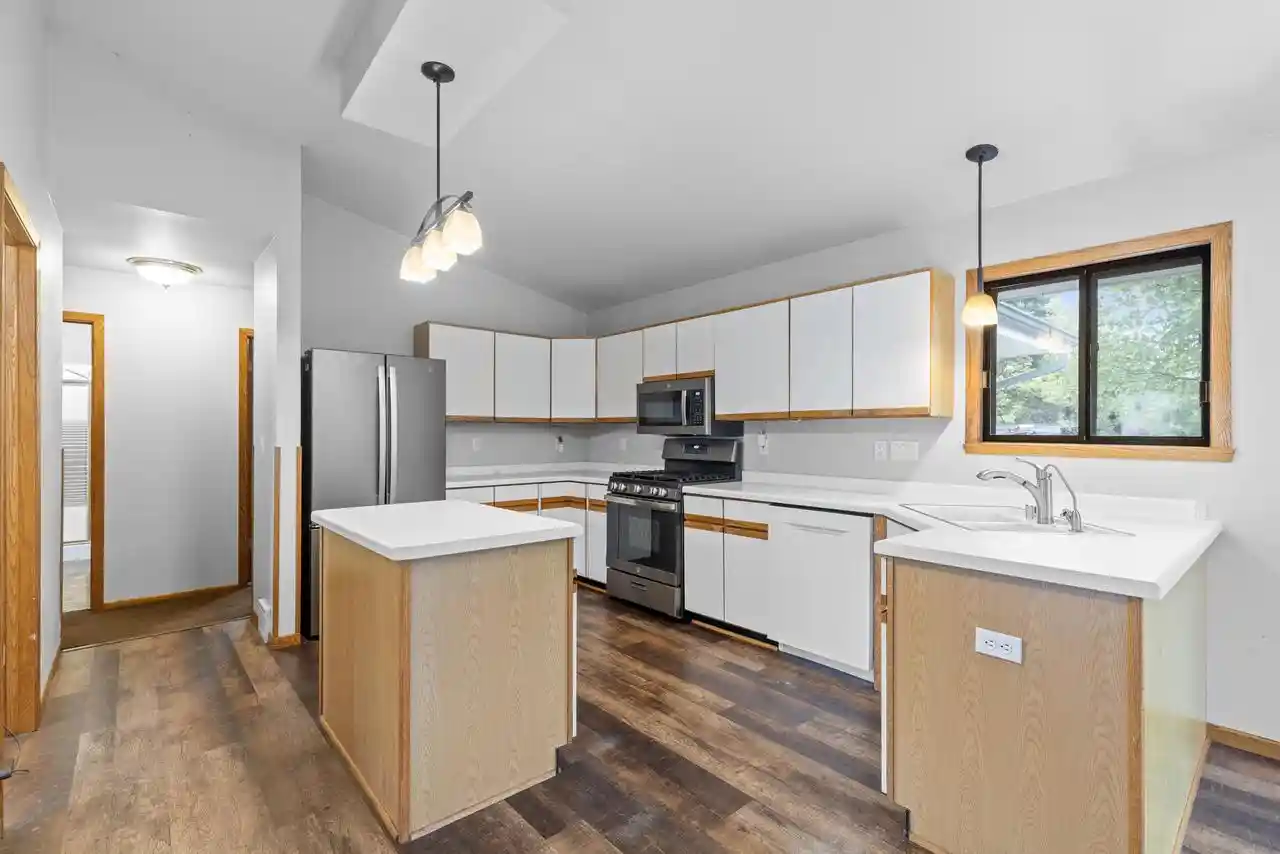 Photo 4 of Single family home for sale at 225 Heritage St, Belgium, WI 53004 | MLS# 1980284 | Listing updated on 2026-09-25