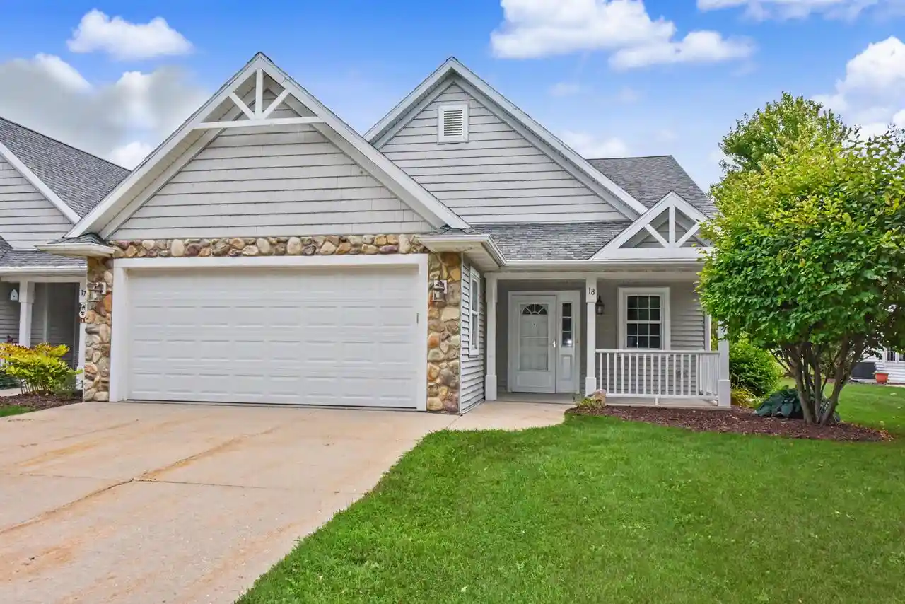 Condo for sale at 18 Cedar Ln, Elkhart Lake, WI 53020 | MLS# 1980296