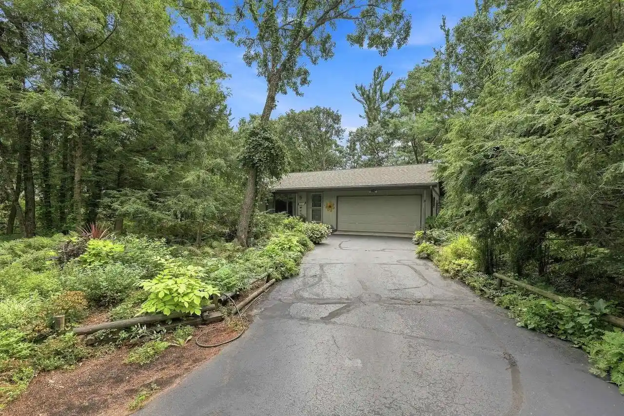 Photo 1 of Single family home for sale at 2421 Magnolia Dr, Plover, WI 54467 | MLS# 22604518 | Listing updated on 2026-09-16