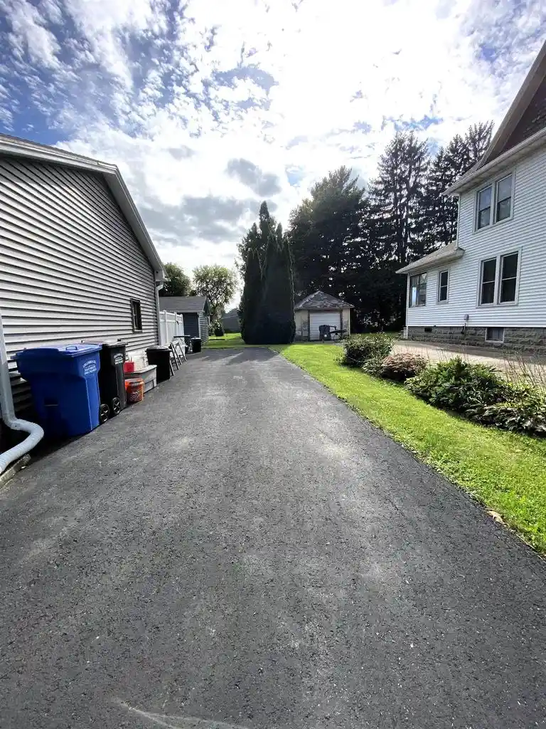 Photo 2 of Single family home for sale at 407 W Harrison St, Columbus, WI 53925 | MLS# 2032501 | Listing updated on 2026-09-18