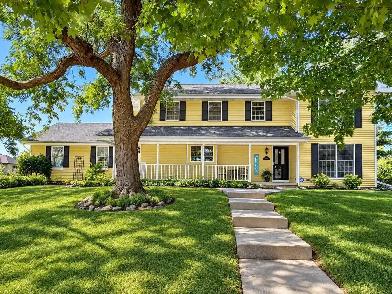 Photo 1 of Single family home for sale at 605 Cambridge Dr, Janesville, WI 53548 | MLS# 2032499 | Listing updated on 2026-09-20