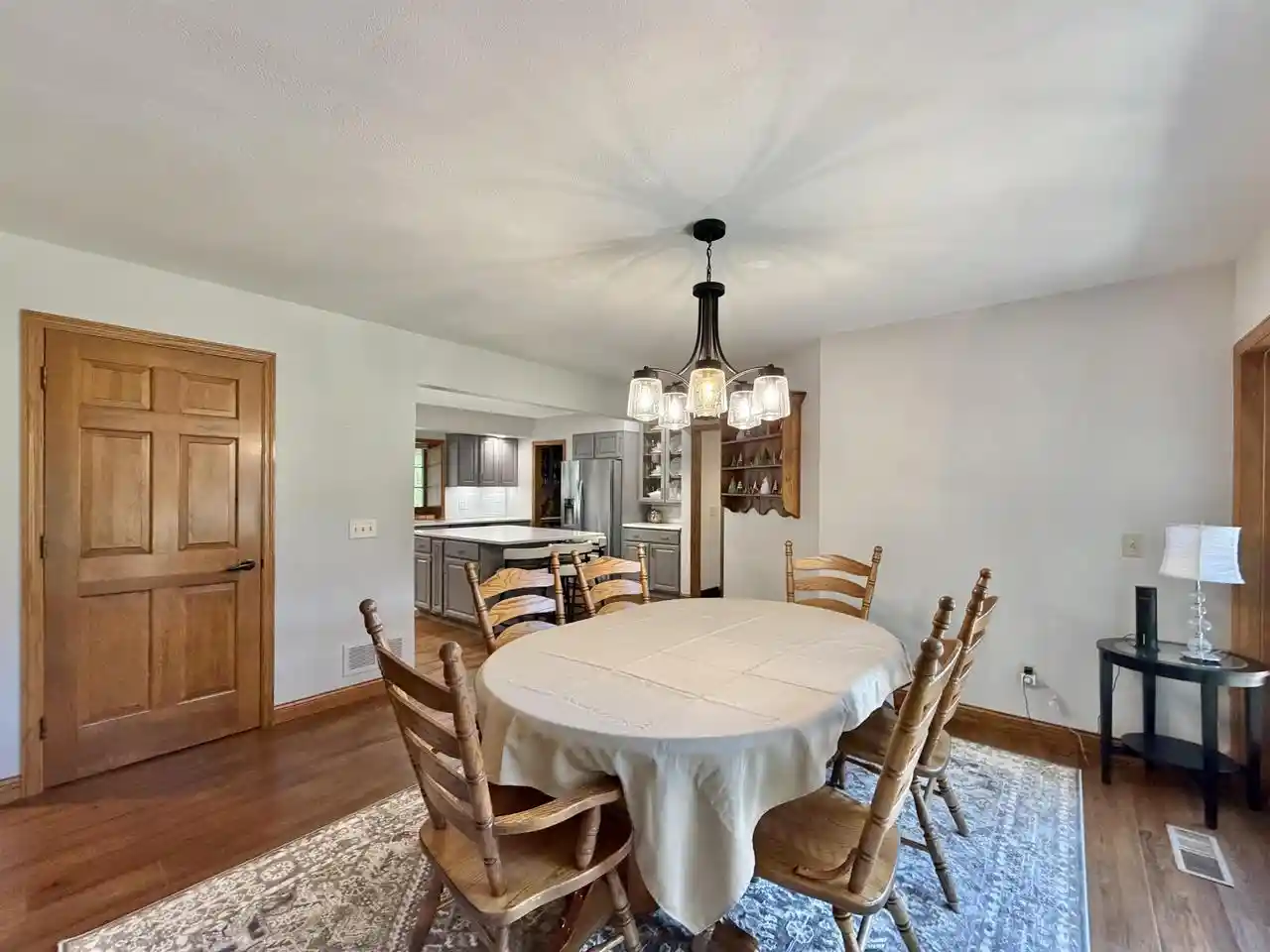 Photo 3 of Single family home for sale at 605 Cambridge Dr, Janesville, WI 53548 | MLS# 2032499 | Listing updated on 2026-09-20