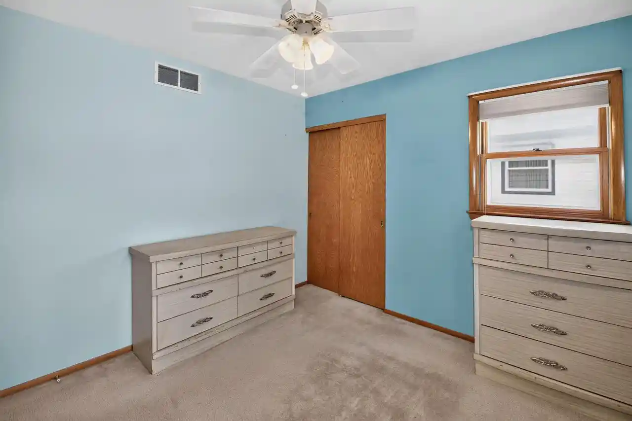 Photo 4 of Single family home for sale at W149n8183 Winchester Dr, Menomonee Falls, WI 53051 | MLS# 1980305 | Listing updated on 2026-09-15