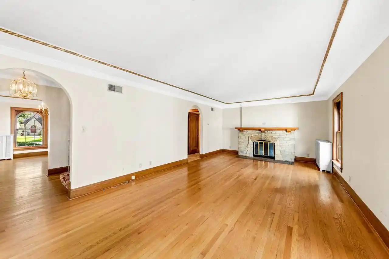 Photo 2 of Single family home for sale at 2263 Ludington Ave, Milwaukee, WI 53226 | MLS# 1980299 | Listing updated on 2026-09-18