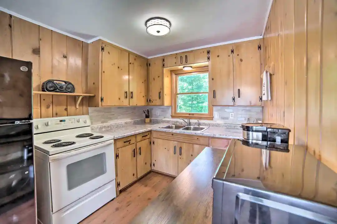 Photo 2 of Single family home for sale at 14482 Parkway Rd, Crivitz, WI 54114 | MLS# 50332571 | Listing updated on 2026-09-11
