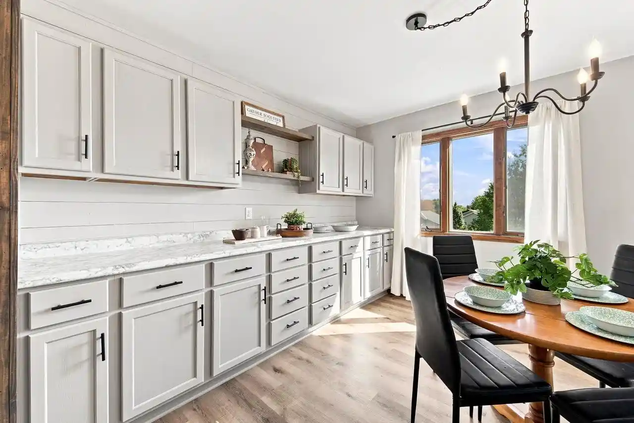 Photo 2 of Single family home for sale at 1601 S Lincoln Ave, Marshfield, WI 54449 | MLS# 22604519 | Listing updated on 2026-09-22