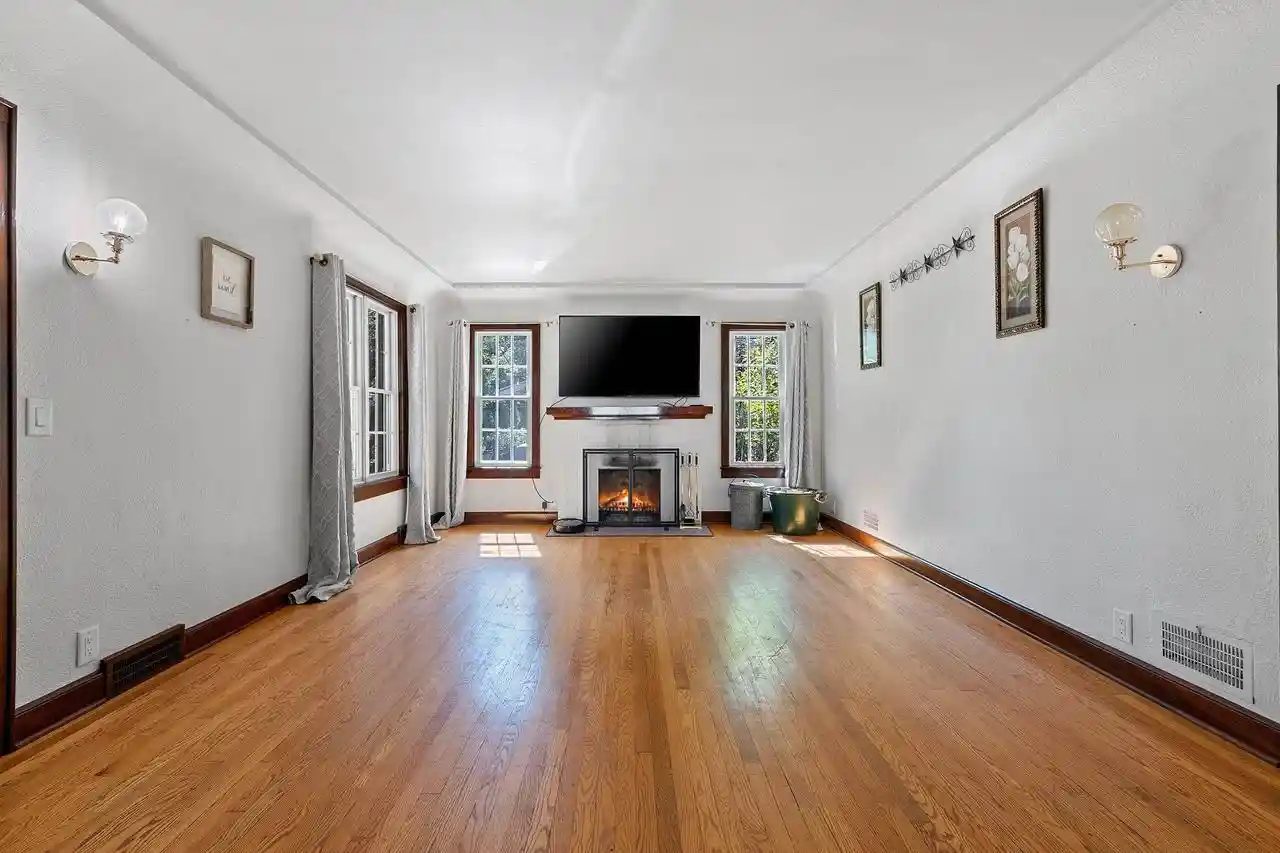 Photo 3 of Single family home for sale at 153 N Main St, Clintonville, WI 54929 | MLS# 50332463 | Listing updated on 2026-09-11