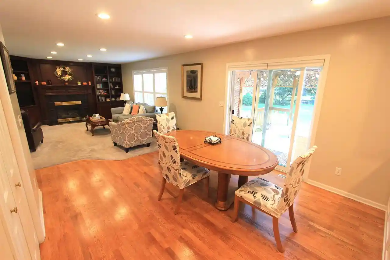 Photo 2 of Single family home for sale at 1818 Ledgeview Rd, De Pere, WI 54115 | MLS# 50332583 | Listing updated on 2026-09-21
