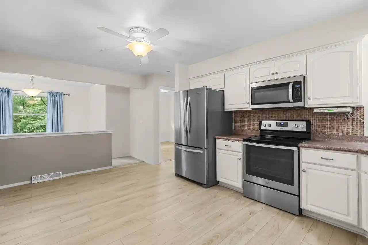 Photo 3 of Single family home for sale at N17w27304 Lakefield Dr, Pewaukee, WI 53072 | MLS# 1980319 | Listing updated on 2026-09-16