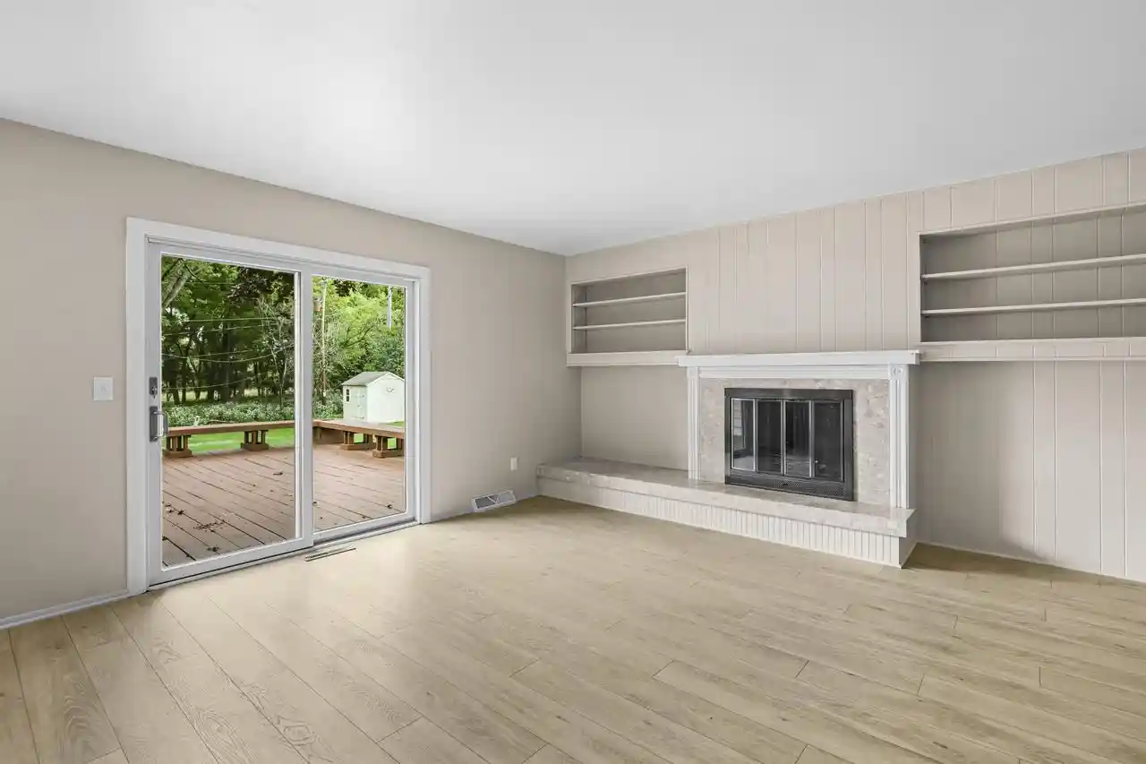 Photo 3 of Single family home for sale at N17w27304 Lakefield Dr, Pewaukee, WI 53072 | MLS# 1980319 | Listing updated on 2026-09-16