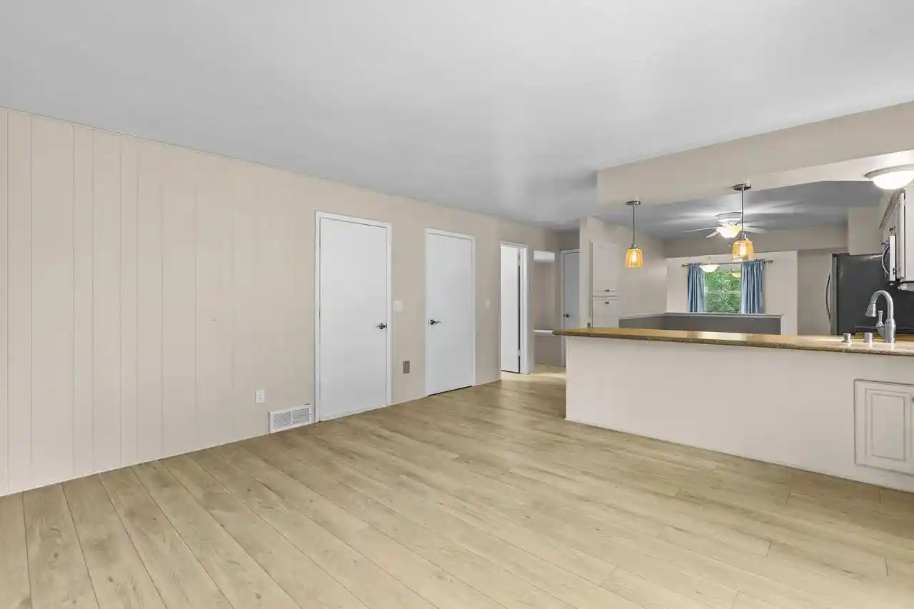 Photo 4 of Single family home for sale at N17w27304 Lakefield Dr, Pewaukee, WI 53072 | MLS# 1980319 | Listing updated on 2026-09-16