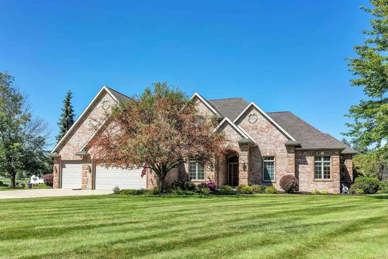 Photo 1 of Single family home for sale at 4360 Hilton Head Ct, Oneida, WI 54155 | MLS# 50332584 | Listing updated on 2026-09-11