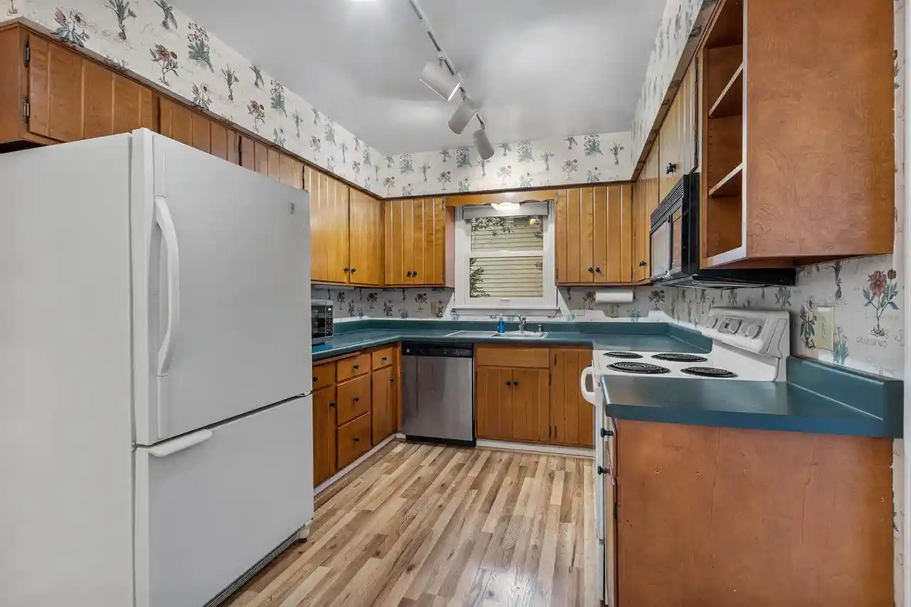 Photo 26 of Single family home for sale at 4121 Mineral Point Rd, Madison, WI 53705 | MLS# 2032523 | Listing updated on 2026-10-23