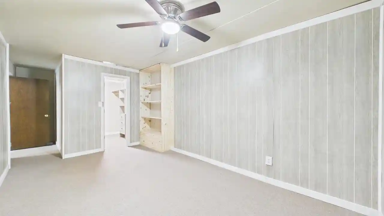 Listing Photo 4 - Condo for sale in building located at 1 Altendorf Pl, Kaukauna, WI 54130 - Unit #8