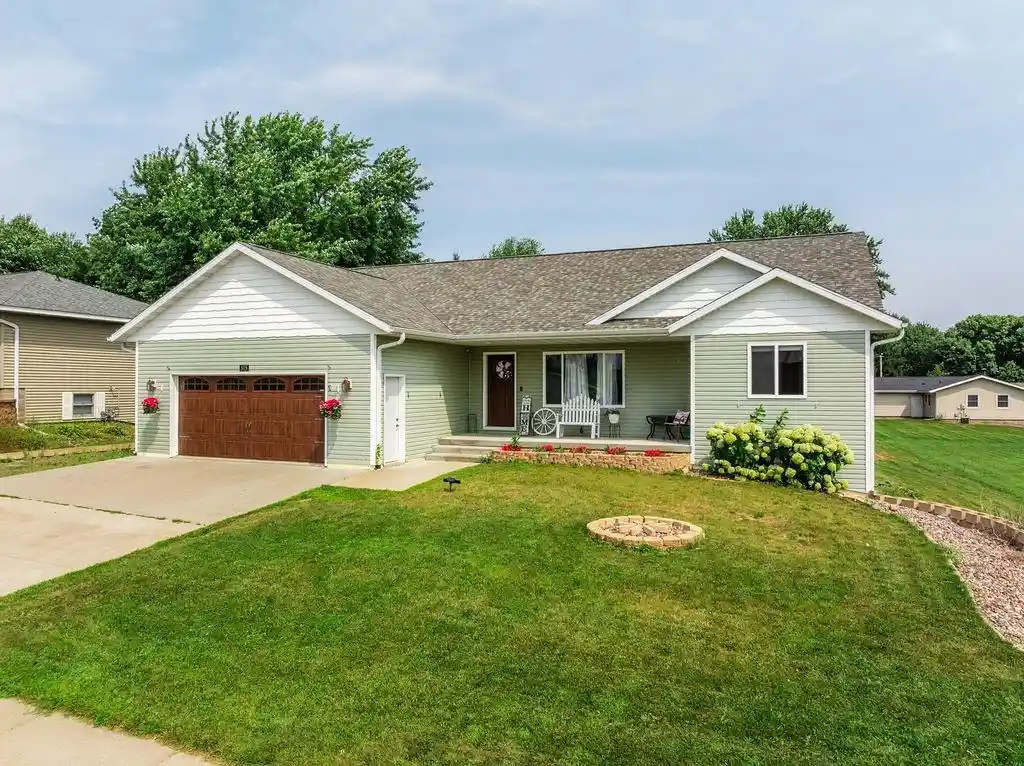 Photo 1 of Single family home for sale at 815 W Allen St, Rice Lake, WI 54868 | MLS# 1605051 | Listing updated on 2026-09-18