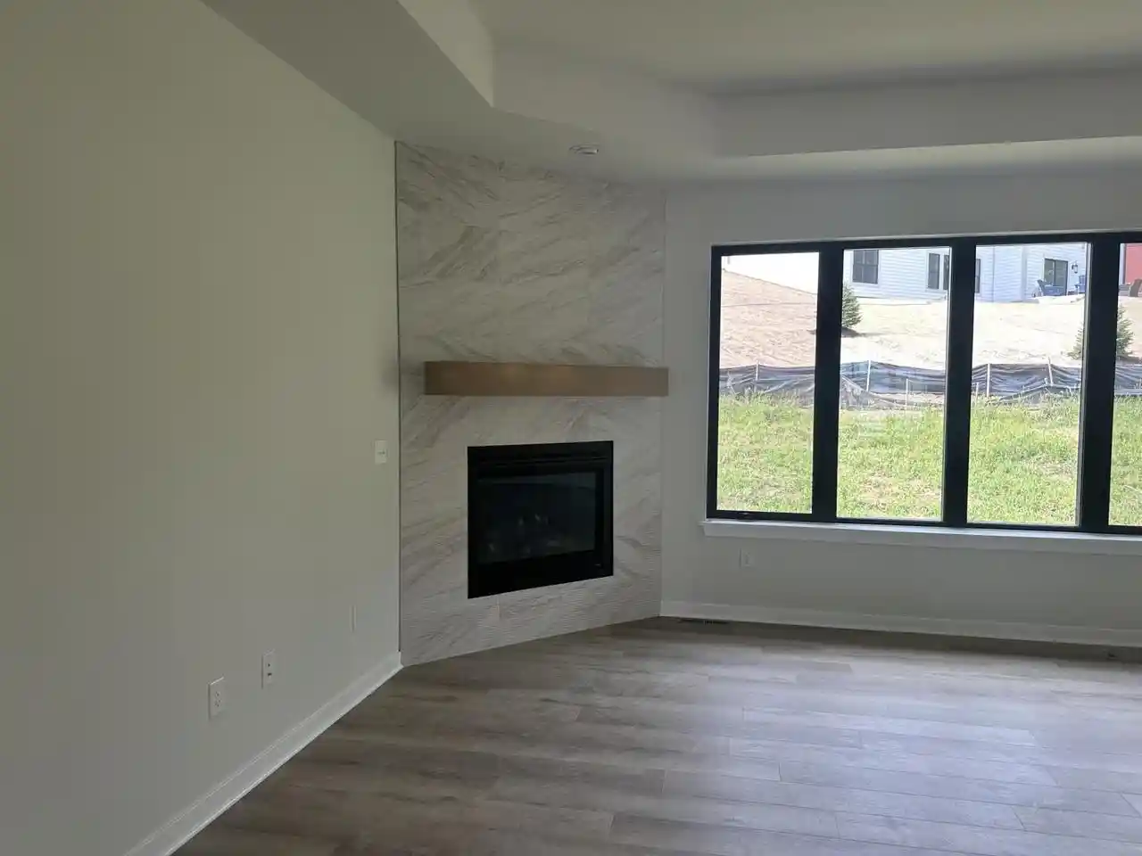 Photo 4 of Single family home for sale at 110 Retzer View Ct, Waukesha, WI 53188 | MLS# 1980336 | Listing updated on 2026-09-11