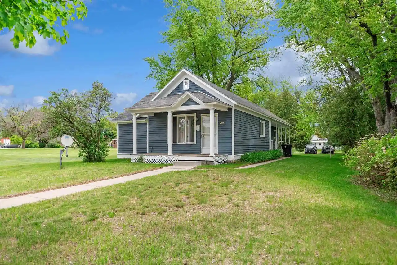 Photo 1 of Single family home for sale at 240 S Ellis Ave, Peshtigo, WI 54157 | MLS# 50332586 | Listing updated on 2026-09-11