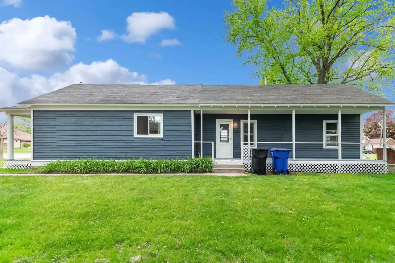 Photo 3 of Single family home for sale at 240 S Ellis Ave, Peshtigo, WI 54157 | MLS# 50332586 | Listing updated on 2026-09-11