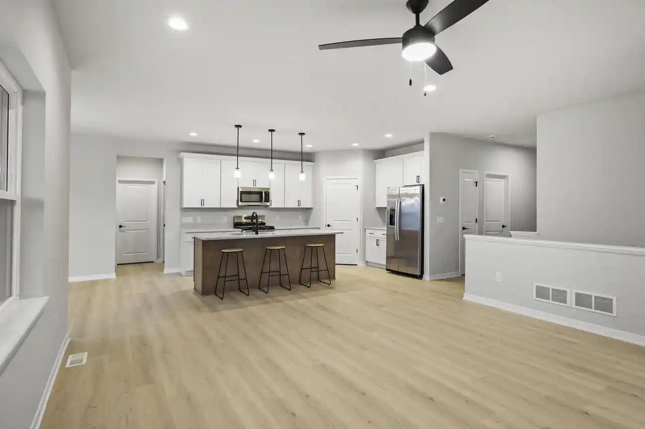 Photo 3 of Single family home for sale at 260 Hawks View Dr, Edgerton, WI 53534 | MLS# 2032528 | Listing updated on 2026-09-11