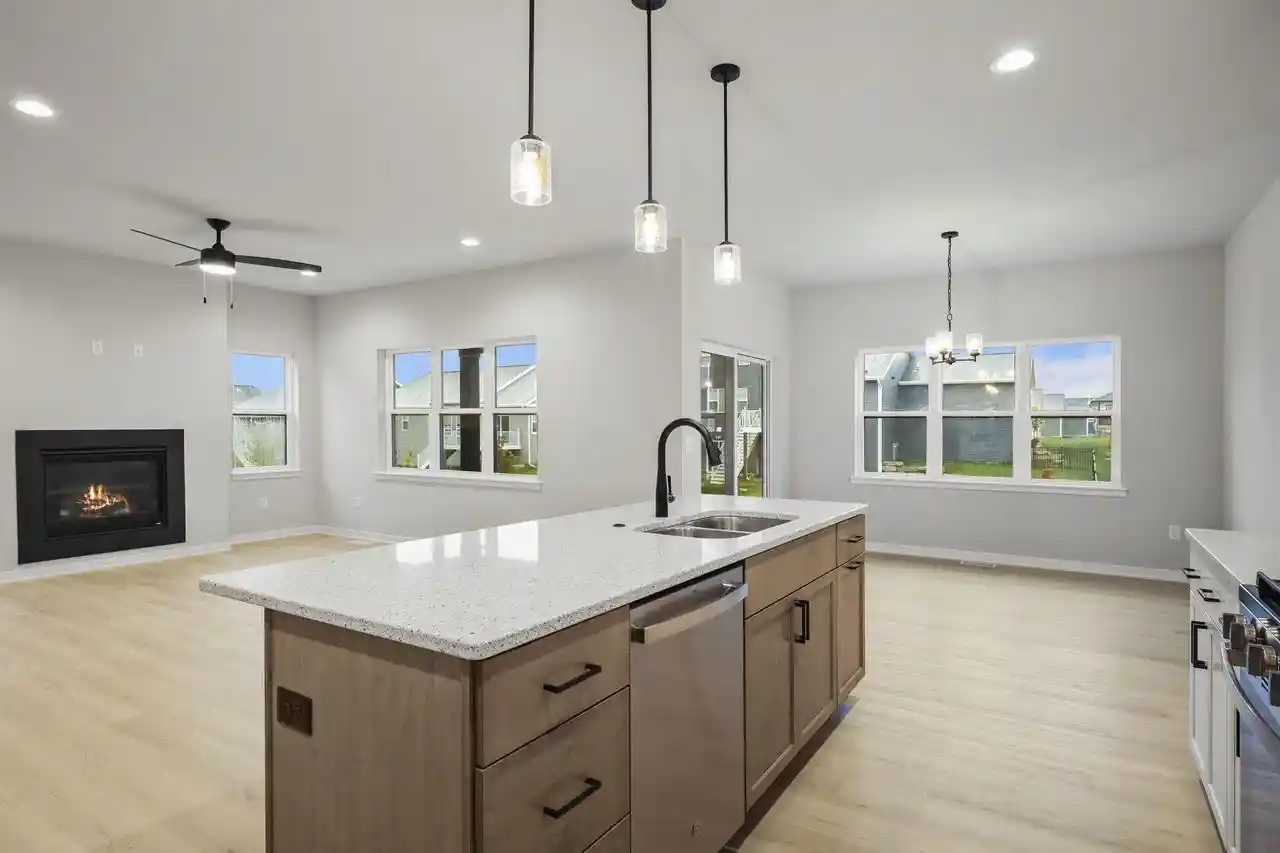 Photo 4 of Single family home for sale at 260 Hawks View Dr, Edgerton, WI 53534 | MLS# 2032528 | Listing updated on 2026-09-11