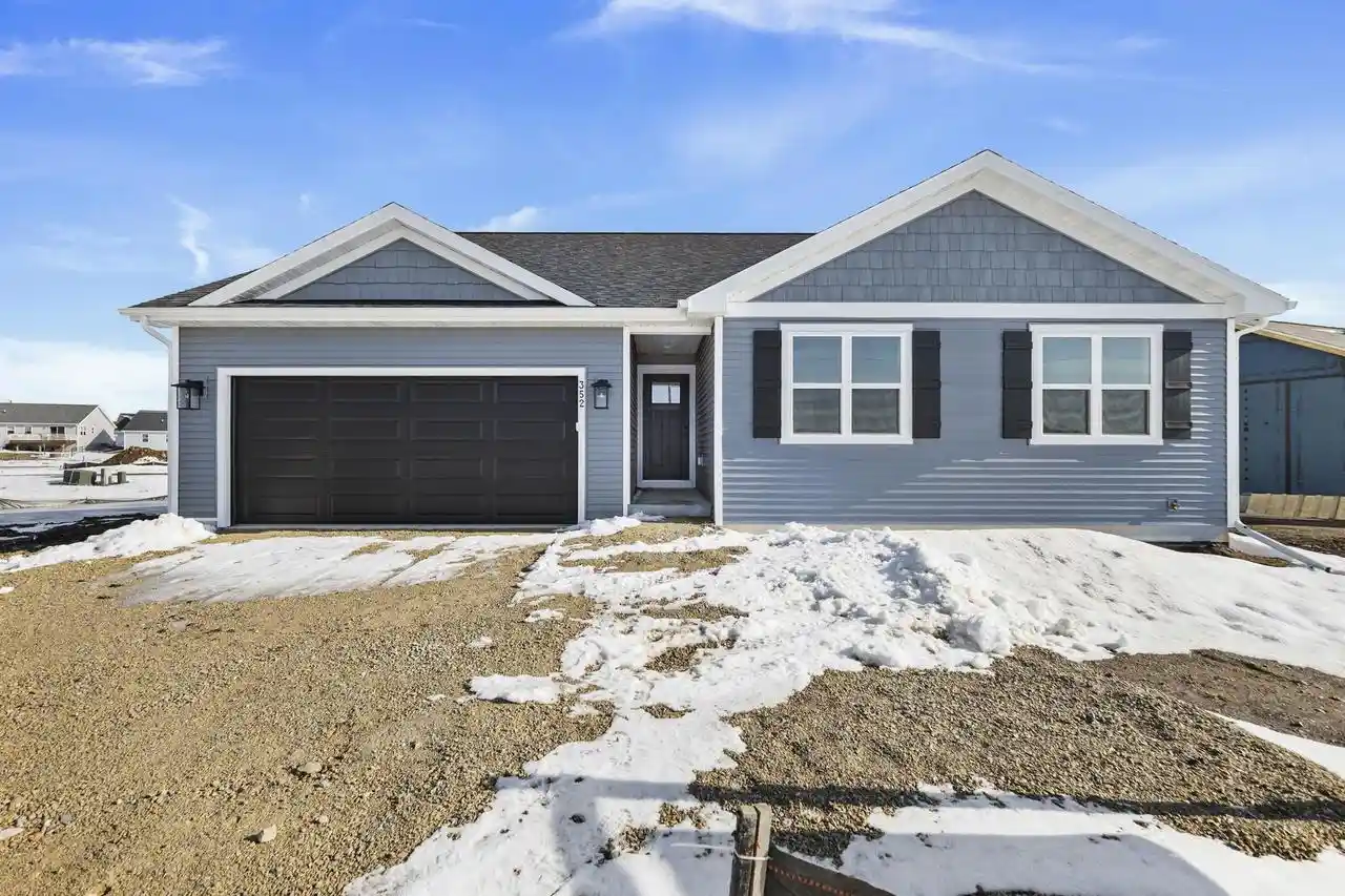 Photo 1 of Single family home for sale at 325 Dahlia Dr, Stoughton, WI 53589 | MLS# 2032530 | Listing updated on 2026-09-11