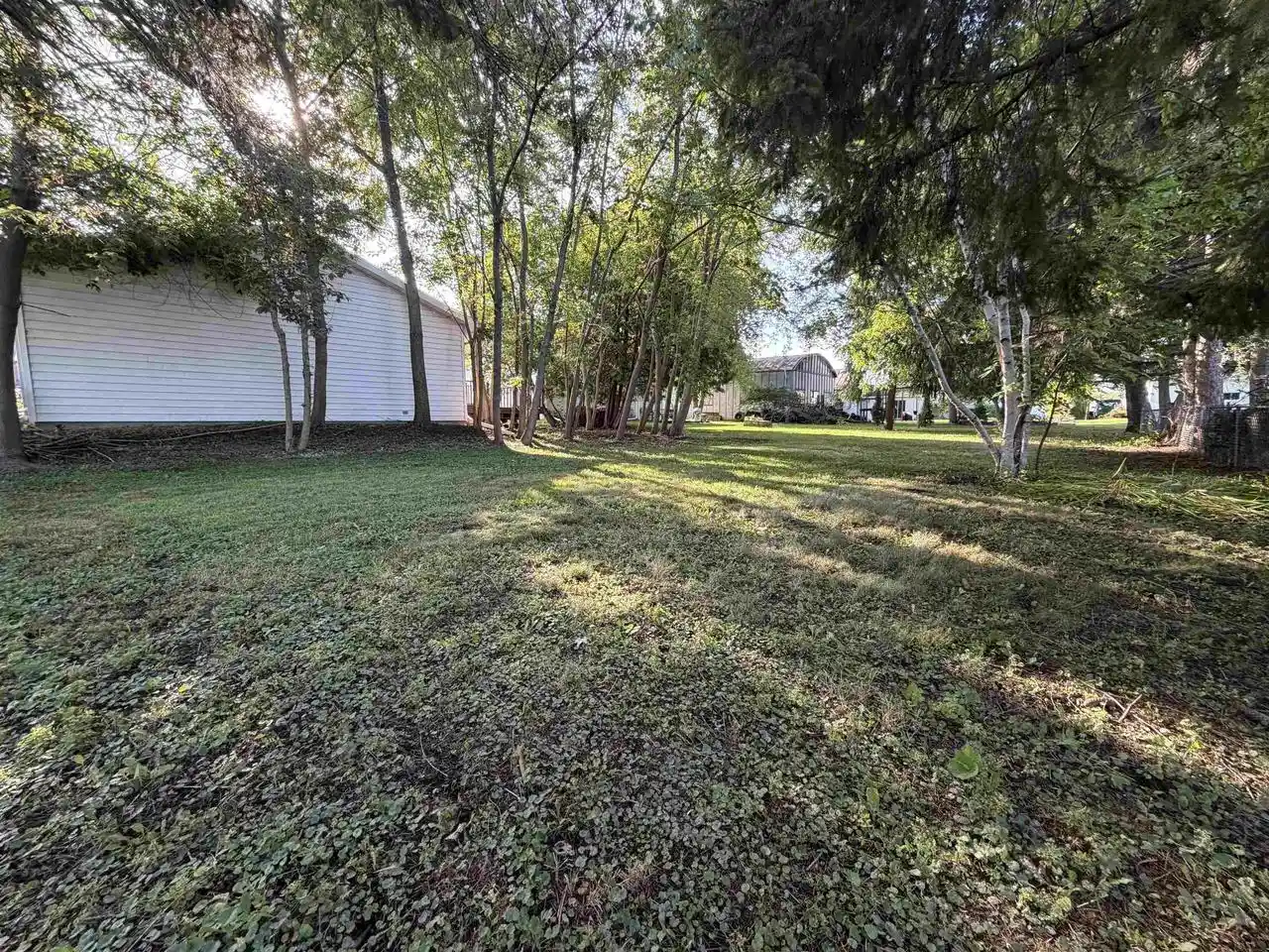 Photo 3 of Single family home for sale at 8 S 5th Street, Winneconne, WI 54986 | MLS# 50332595 | Listing updated on 2026-09-21