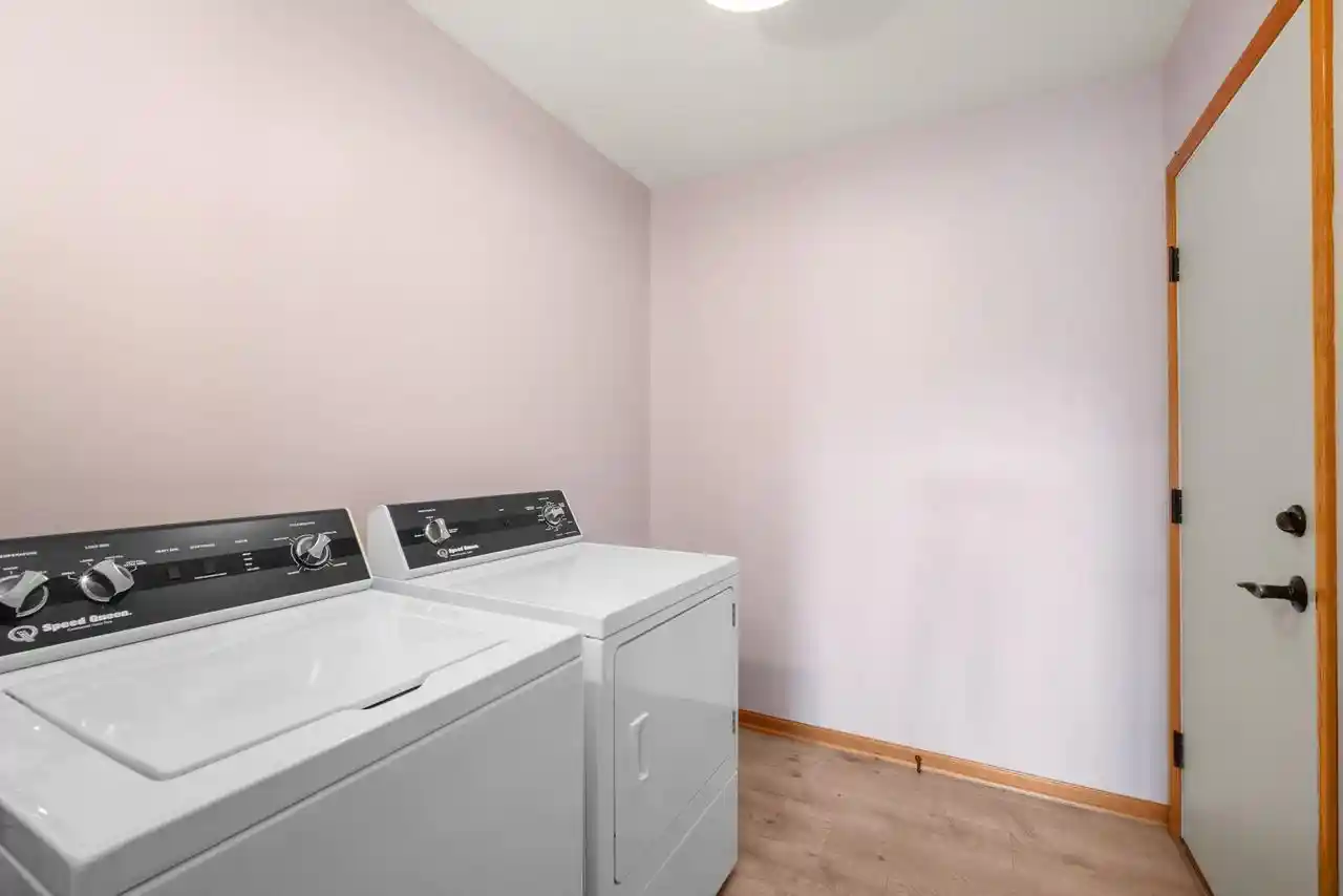 Photo 4 of Single family home for sale at 7190 Belle Fontaine Blvd, Middleton, WI 53562 | MLS# 1980349 | Listing updated on 2026-09-16