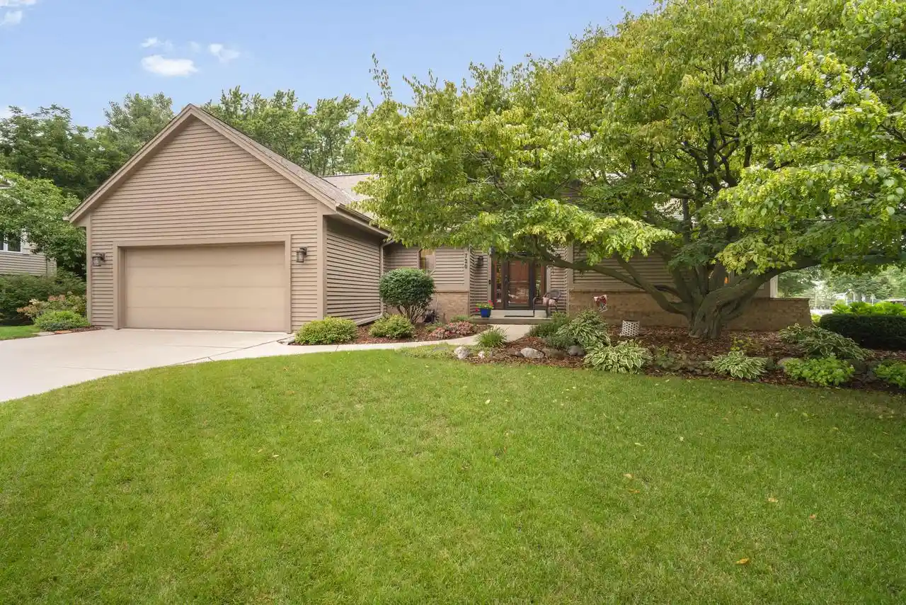 Photo 1 of Single family home for sale at 720 Schloemer Dr, West Bend, WI 53095 | MLS# 1980367 | Listing updated on 2026-09-19