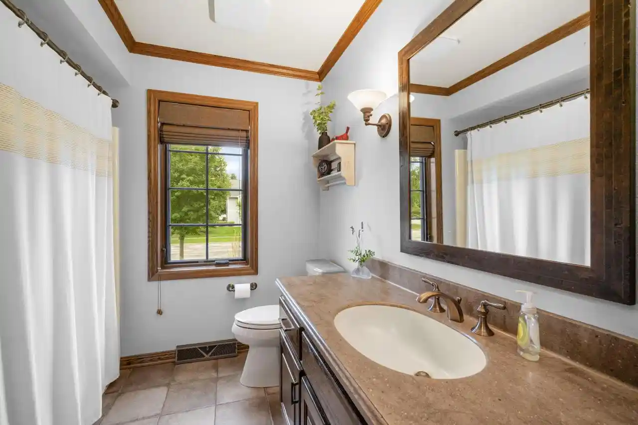 Photo 4 of Single family home for sale at 720 Schloemer Dr, West Bend, WI 53095 | MLS# 1980367 | Listing updated on 2026-09-19
