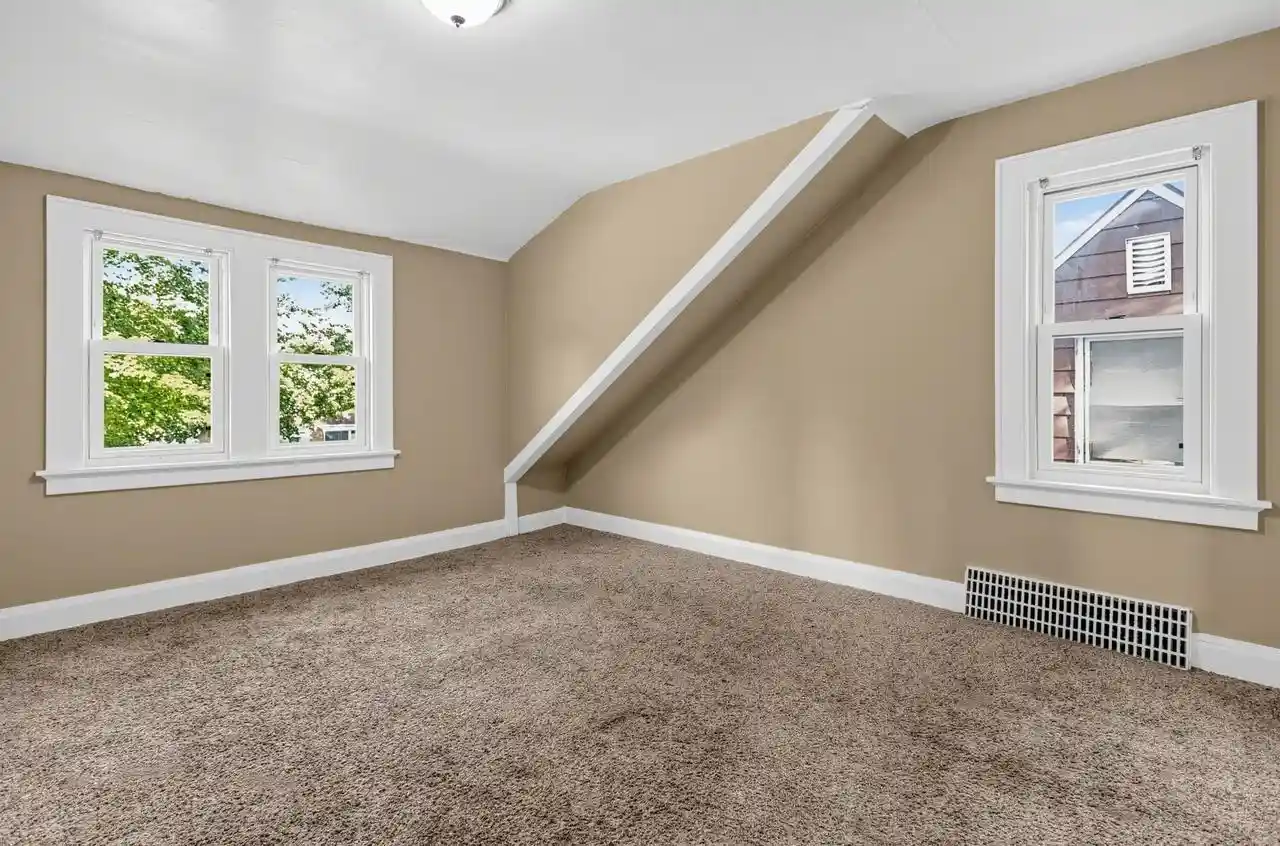 Photo 16 of Single family home for sale at 4950 N 19th Place, Milwaukee, WI 53209 | MLS# 1980364 | Listing updated on 2026-10-22