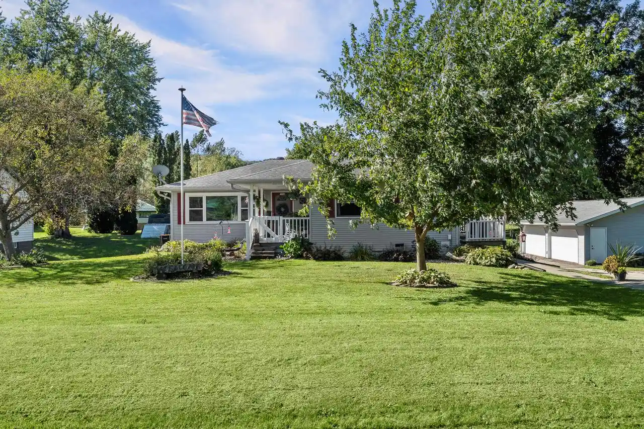 Photo 1 of Single family home for sale at W4911 Harvest Ln, La Crosse, WI 54601 | MLS# 1980374 | Listing updated on 2026-09-18