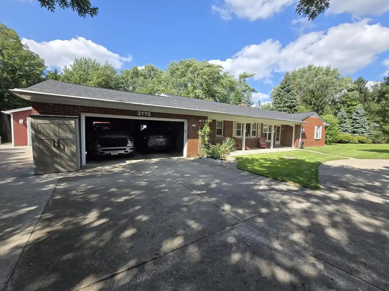 Photo 1 of Single family home for sale at 3775 S Sunny View Dr, New Berlin, WI 53151 | MLS# 1980373 | Listing updated on 2026-09-25