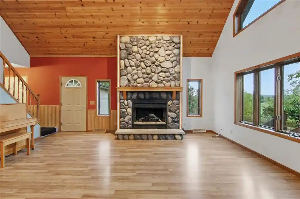 Photo 2 of Single family home for sale at 26530 County Hwy Mm, Cadott, WI 54727 | MLS# 1604964 | Listing updated on 2026-09-18