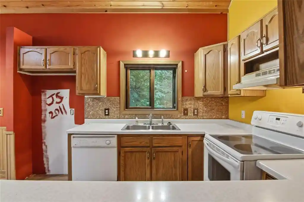 Photo 4 of Single family home for sale at 26530 County Hwy Mm, Cadott, WI 54727 | MLS# 1604964 | Listing updated on 2026-09-18