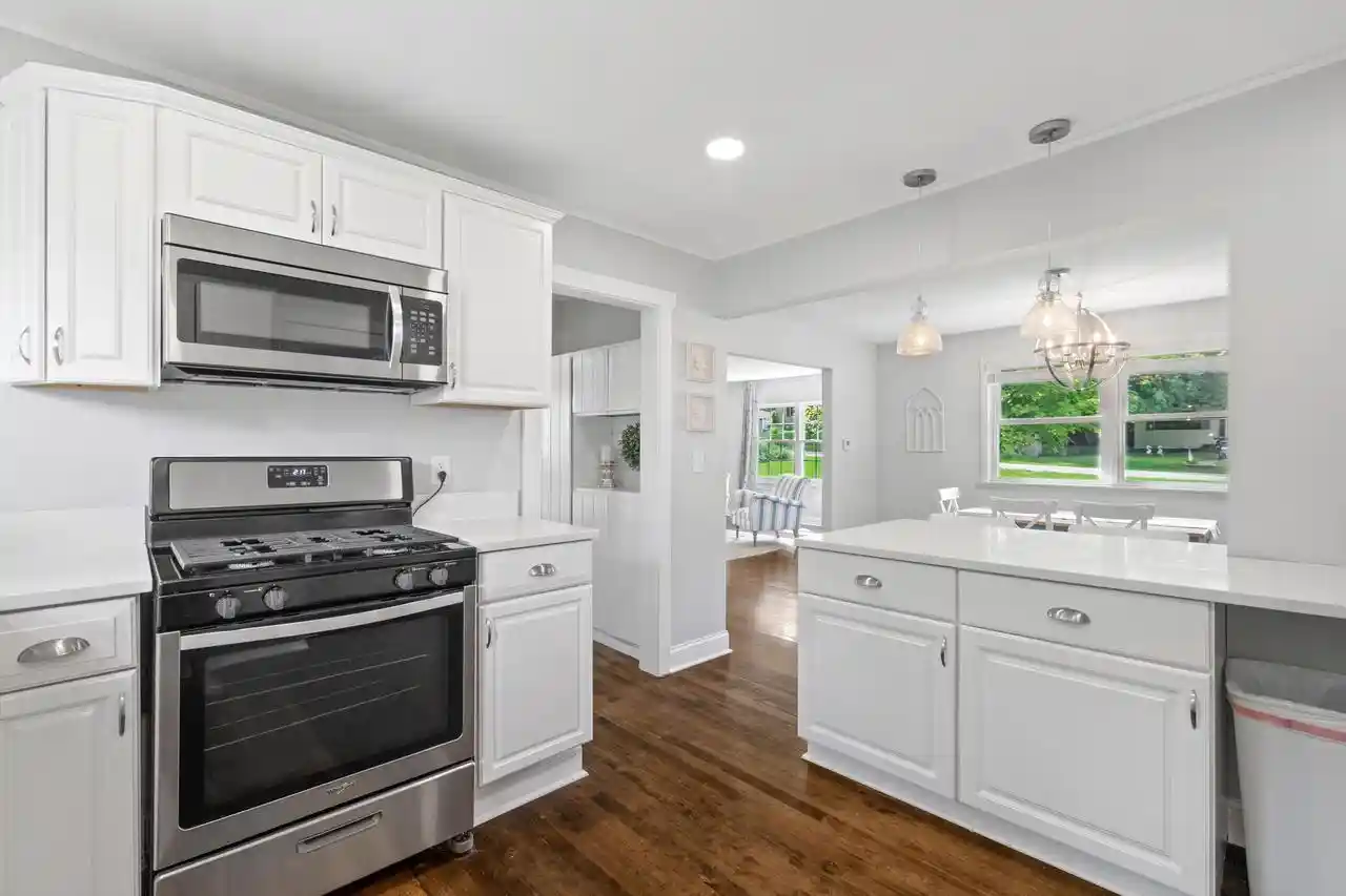 Photo 4 of Single family home for sale at 3165 Lockwood Blvd, Lake Geneva, WI 53147 | MLS# 1980379 | Listing updated on 2026-09-16