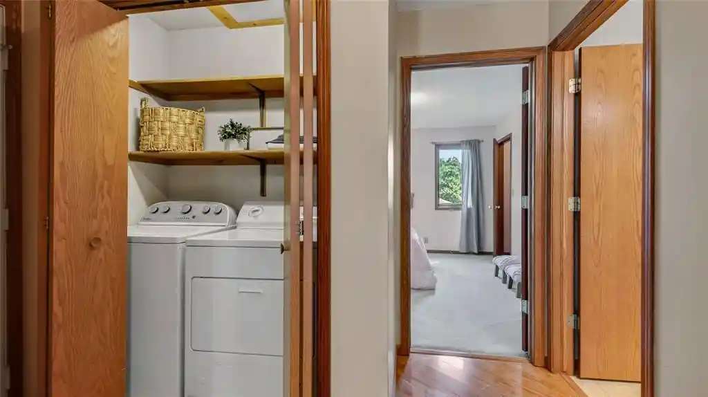 Photo 4 of Single family home for sale at 415 Hewitt St, Eau Claire, WI 54703 | MLS# 1604606 | Listing updated on 2026-09-14
