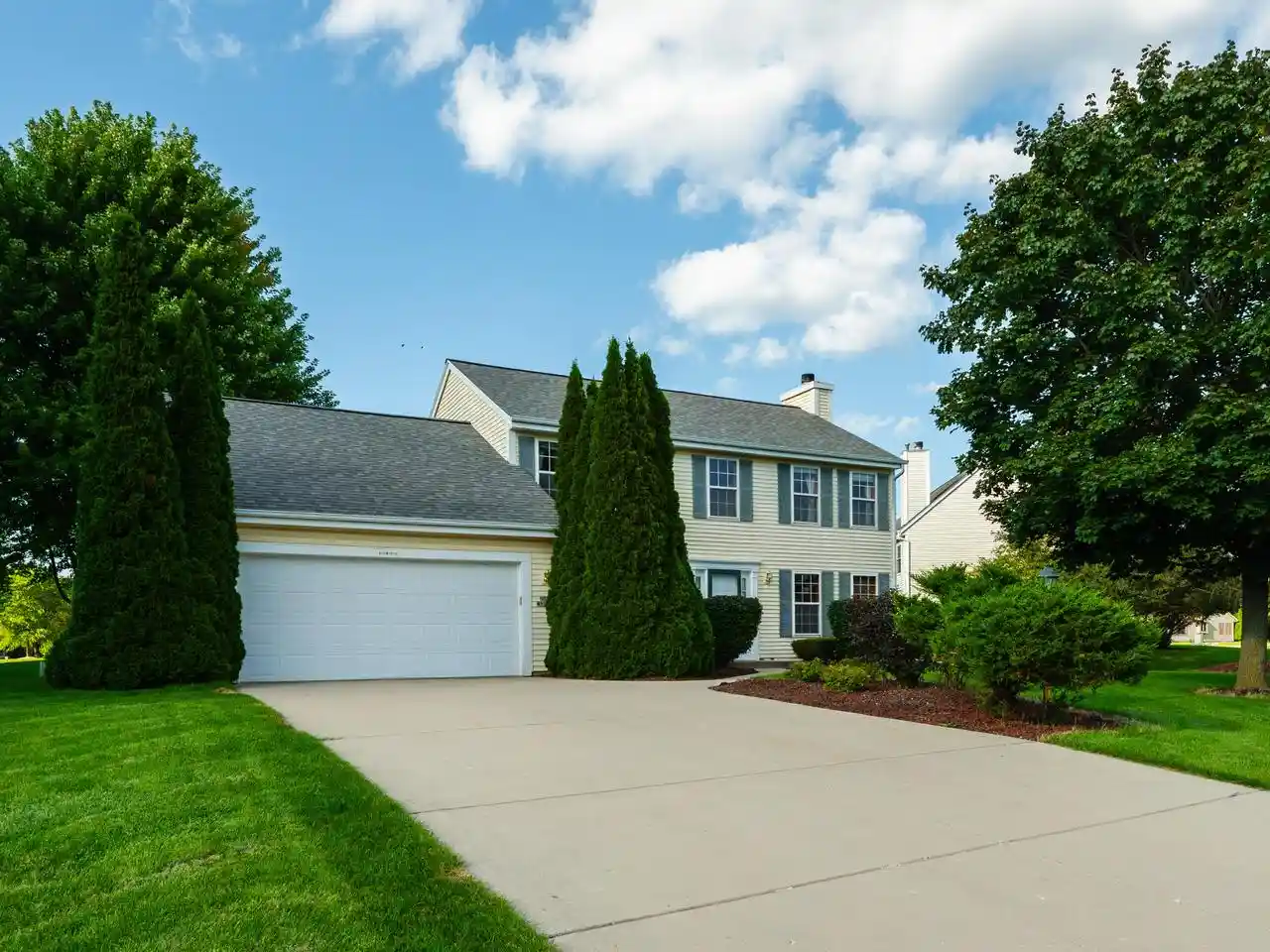 Photo 1 of Single family home for sale at N113w19718 Jamestree Rd, Germantown, WI 53022 | MLS# 1980389 | Listing updated on 2026-09-28