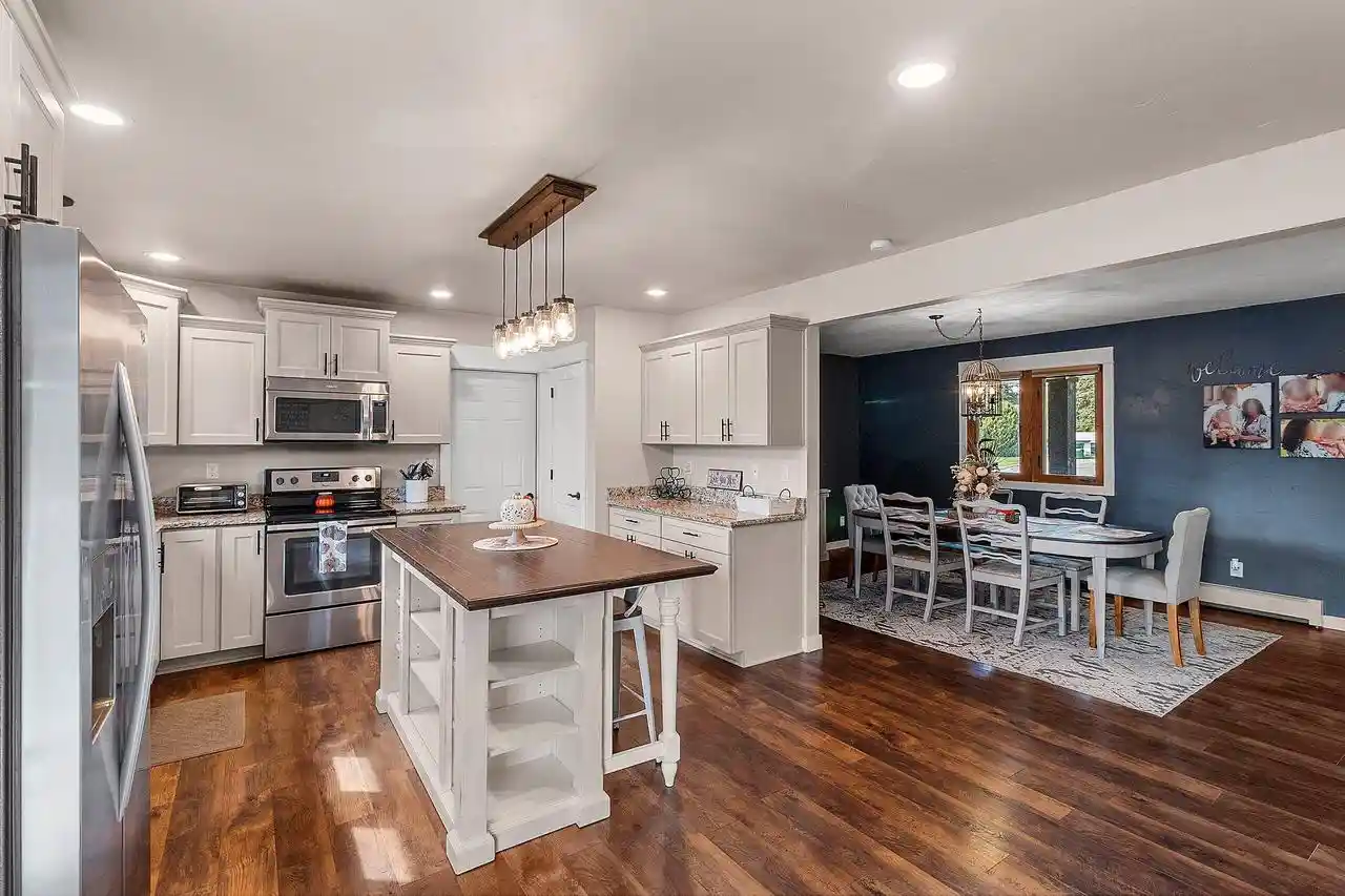Photo 2 of Single family home for sale at 2811 39th Street, Two Rivers, WI 54241 | MLS# 1980391 | Listing updated on 2026-09-21