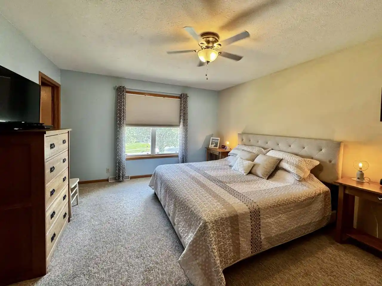 Photo 3 of Single family home for sale at 624 Brookstone Way, Watertown, WI 53094 | MLS# 1980397 | Listing updated on 2026-09-15