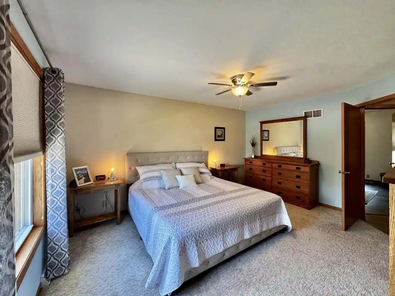 Photo 3 of Single family home for sale at 624 Brookstone Way, Watertown, WI 53094 | MLS# 1980397 | Listing updated on 2026-09-15