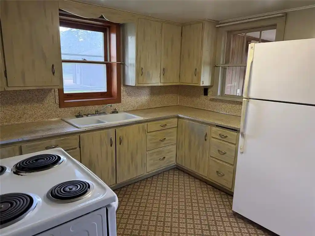 Photo 3 of Single family home for sale at 450 E Crumb St, Gilman, WI 54433 | MLS# 1605079 | Listing updated on 2026-09-12